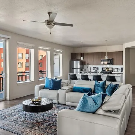 Gorgeous 2Bd 2Ba Pool,Gym,Htub Near Convention Ctr Appartement